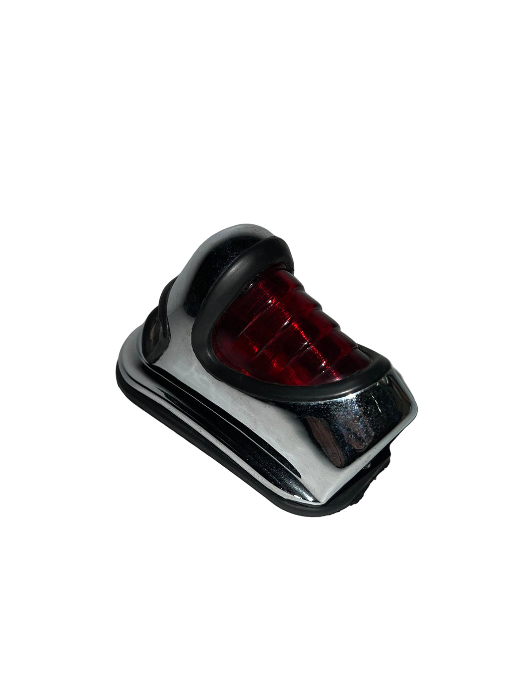 Phare arriere en METAL finition chrome neuf