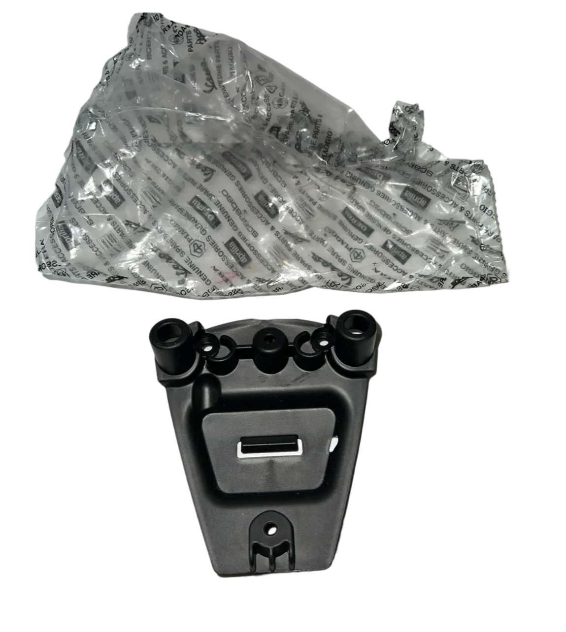 APRILIA RS4 50 2T 2011-2012          réf ZD4VX000
Base du couvre-selle